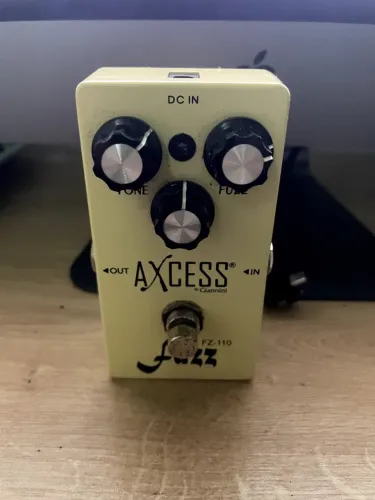 Pedal fuzz Axcess FZ-110
