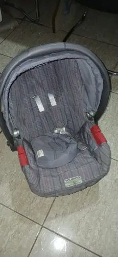 Bebê conforto-Burigotto Touring Evolution SE. Ideal para transporte seguro.
