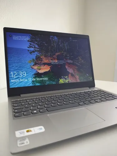 Notebook Lenovo Ideapad 3i. I3 décima gen + 12GB Ram DDR4 + NVME 256GB