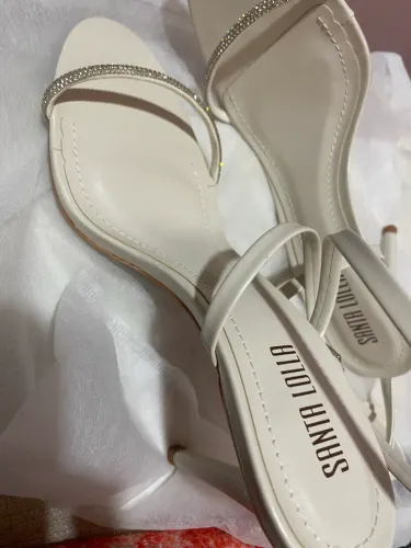 Vendo sandália Santa Lola