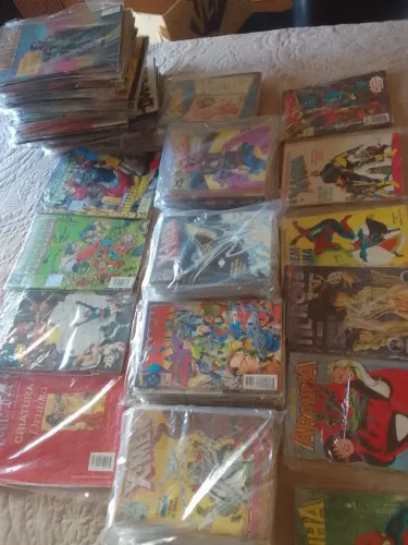 Lote 100 revistas editora abril e panini