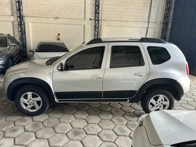 Renault Duster Dynamique 2.0 Hi-flex 16V Aut. 2013