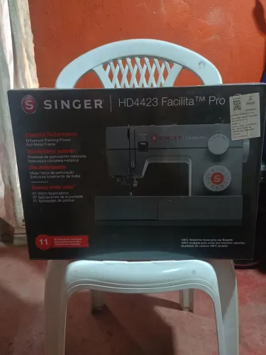Máquina de costura Singer pro 