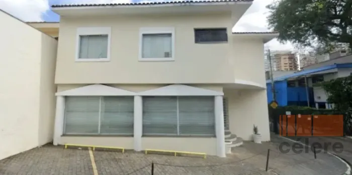 IMÓVEL COMERCIAL DE 264M² | 7 SALAS | 3 VAGAS NA ACLIMAÇÃO P/ LOCAÇÃO - R$ 11.000,00+IPTU