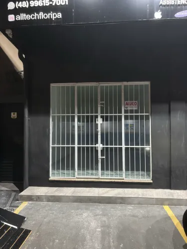 Sala comercial térrea no Estreito