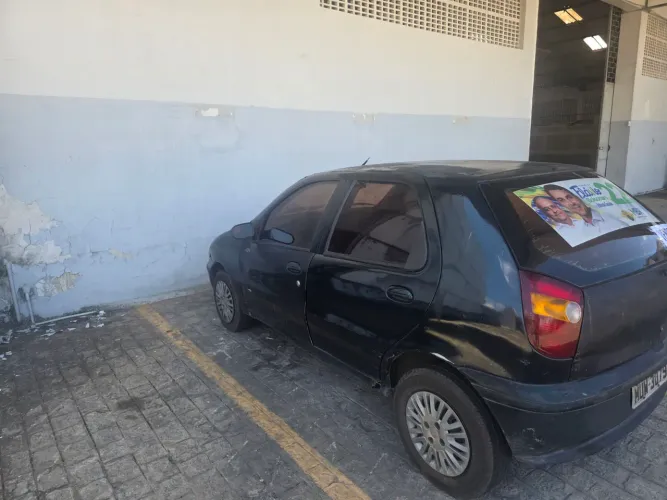 Fiat Palio Young 1.0 MPI 8V 4P (álcool) 2001