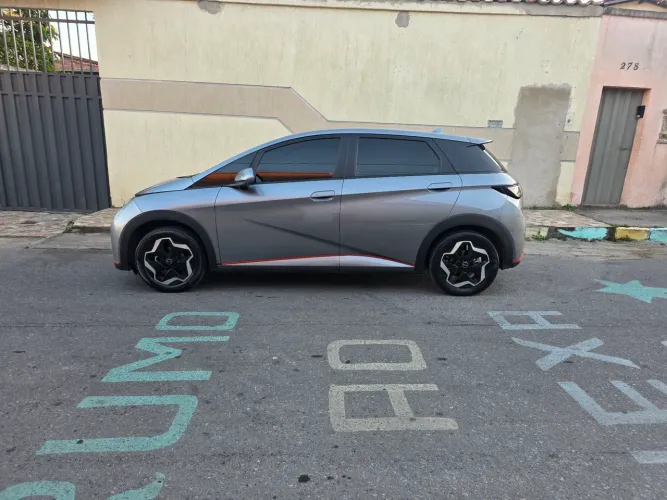 BYD Dolphin EV (Elétrico) 2024