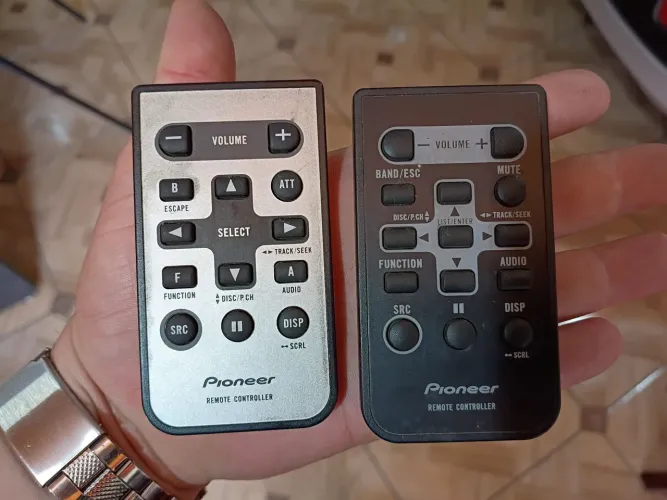 2 Controles Remotos Pioneer - R$ 20