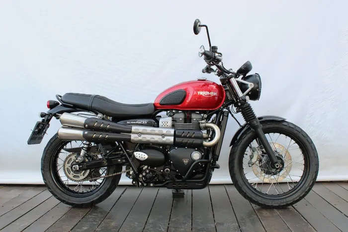 TRIUMPH STREET SCRAMBLER
