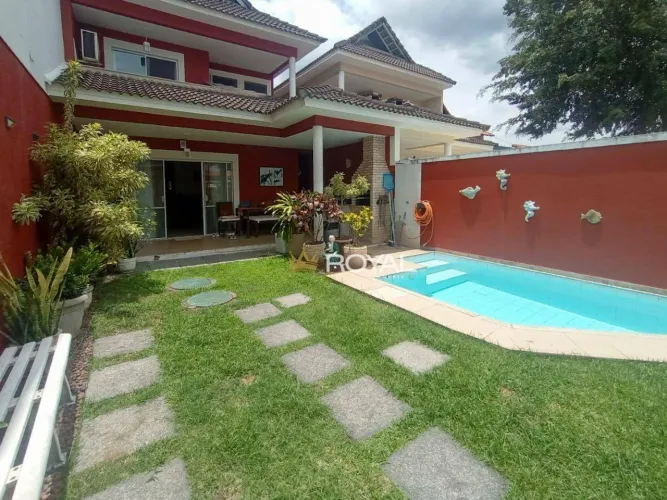 Casa com 4 quartos à venda, 203 m² - Freguesia (Jacarepaguá) - Rio de Janeiro/RJ