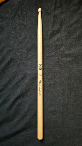 Baqueta do Mario Duplantier Gojira de show