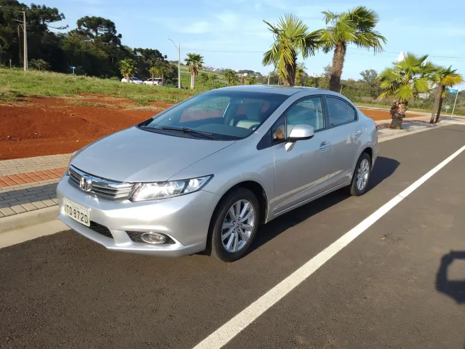 Honda Civic Sedan LXS 1.8/1.8 Flex 16V Aut. 4P 2012