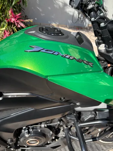 Moto Dominar Bajaj 400cc