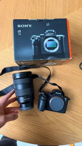 Camera Sony Alpha 7II