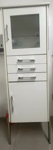 Armário em Fórmica Pequeno