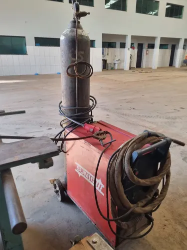 Solda mig marca oximig com cilindro gtande