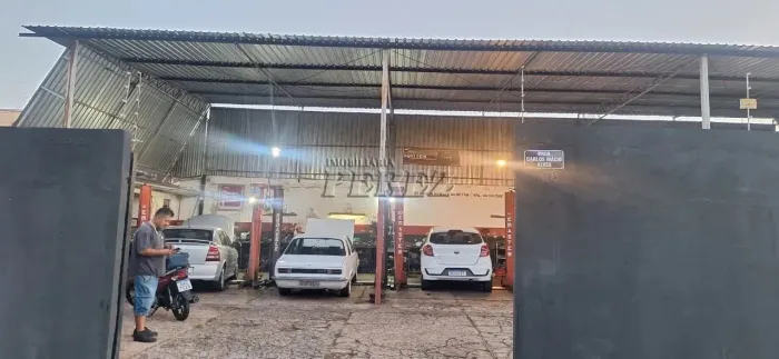 Barracão à venda no Jardim Pérola na região leste de Londrina - Próximo a Av Robert Koch