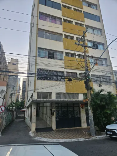 Alugo esse aptao centro encluso agua e condomínio