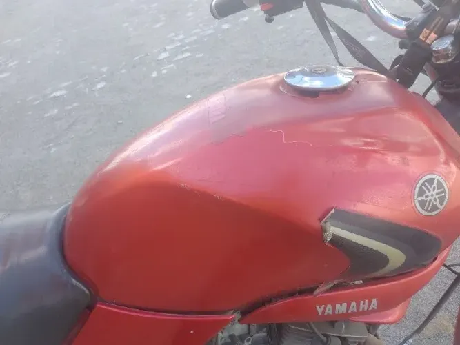 YBR 125 carburada 2005
