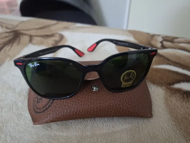 Óculos Ray-Ban Ferrari Liteforce Original RB4297 G-15 | Made in Italy | Excelente Estado