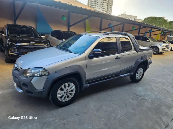 Fiat Strada Adventure1.8/ 1.8 Locker Flex CD 2013