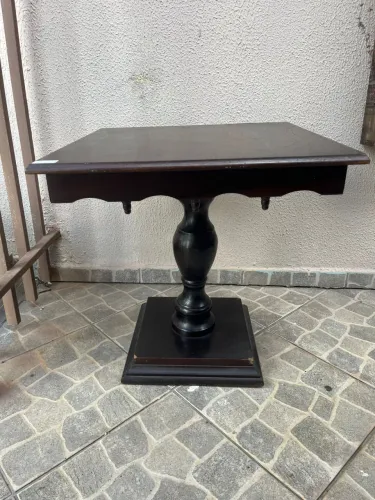 Mesa Lateral em Imbuia 