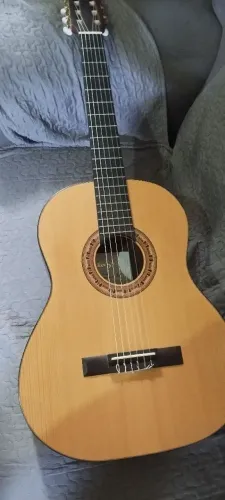 Violão revisado e regulado tampo maciço 