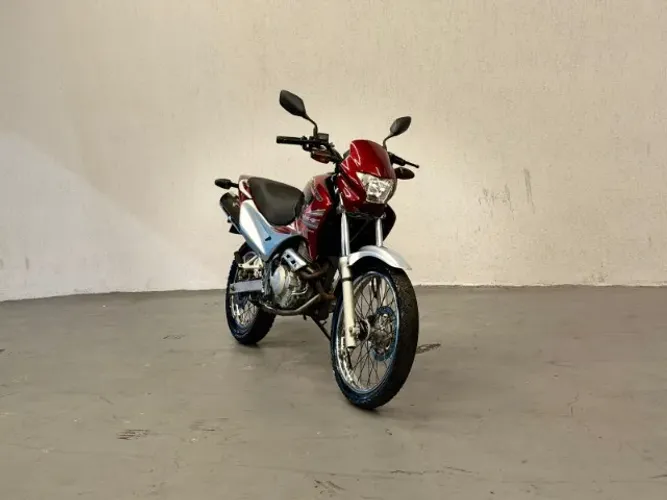 HONDA NX-400 FALCON