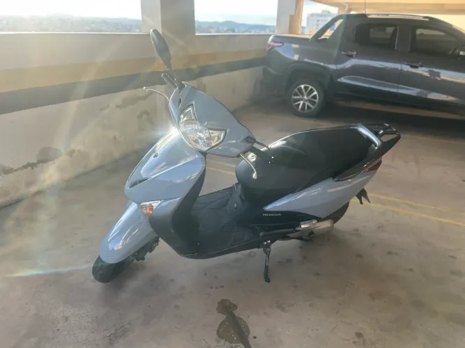 ? HONDA LEAD ?