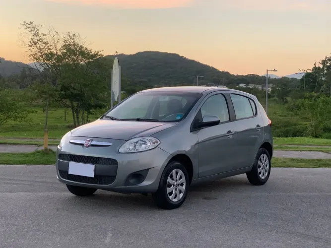 Fiat Palio Attractive 1.0 EVO Fire Flex 8V 5P 2015