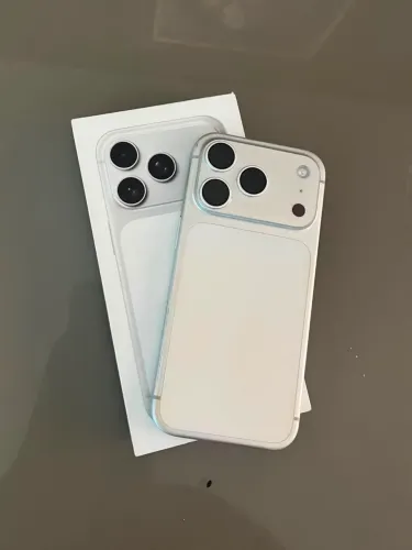 Iphone 17 PRO 256GB + Garantia da APPLE + 100% de BATERIA