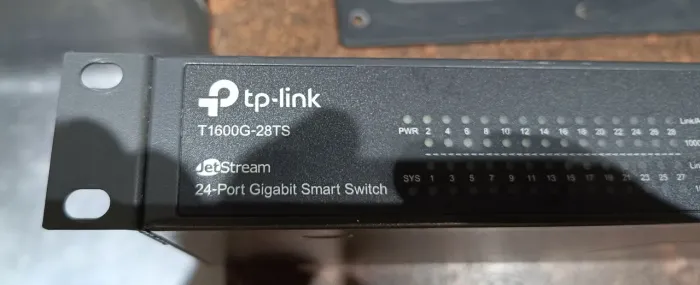 TP-LINK T1600G-28TS (TL-SG2424)<br>Switch Smart Gigabit com 24 Portas + 4<br>Slots SFP Jetstream