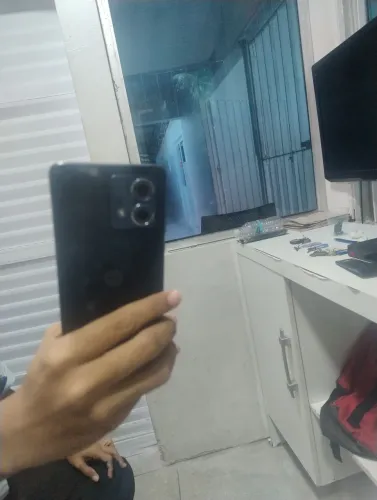 Moto G84 com 256 de memória com 8 de ram