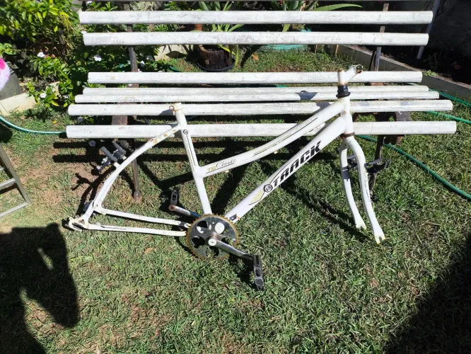 Bicicleta Track TB Classic Aro 26 para Montar + Rodas e Pneus