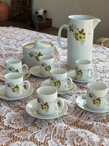 Jogo para café porcelana Renner