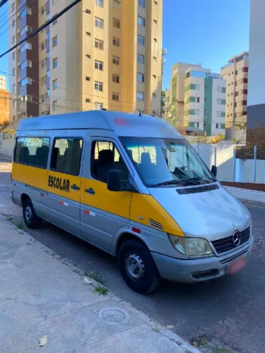 Van para Viagens, Shows, Sítios e Festas (Legalizada)