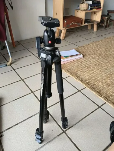 Tripé para foto e vídeo Manfrotto