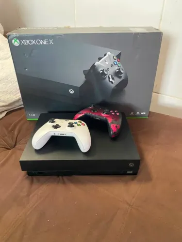 XBOX ONE X 1TB 2 controles original