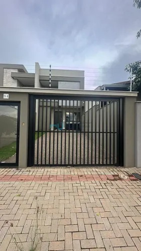 Sobrado à venda em Londrina, Andrade, com 3 suítes, com 162 m²