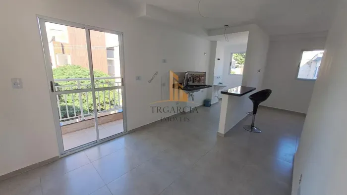 Apartamento à Venda na Vila Carrão, 2 Dormitórios, 44m²