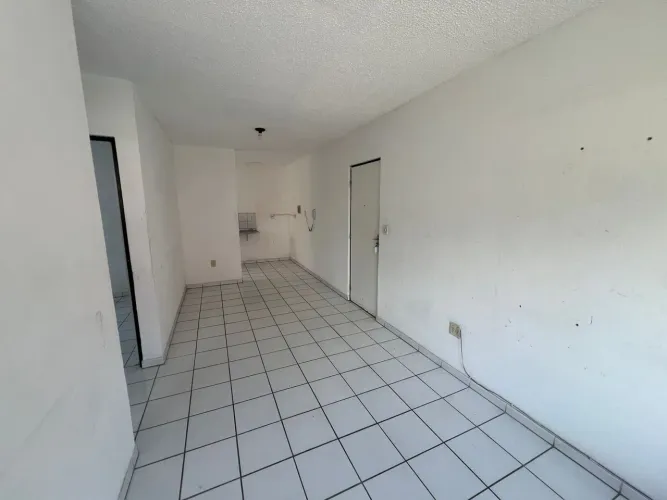 Alugo Apartamento em condomínio fechado em jardim Tropical
