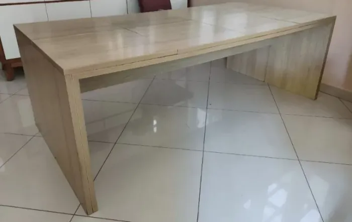 Mesa de jantar retangular