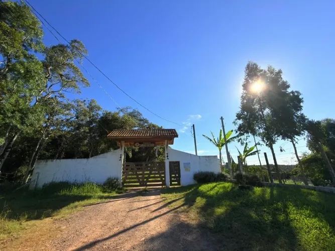 Chácara em condomínio fechado com 2500 m2 São José dos Pinhais