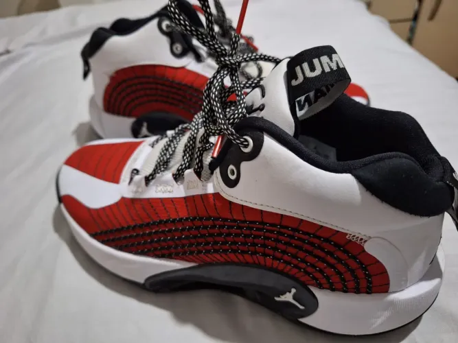Nike Air Jordan Jumpman 2021