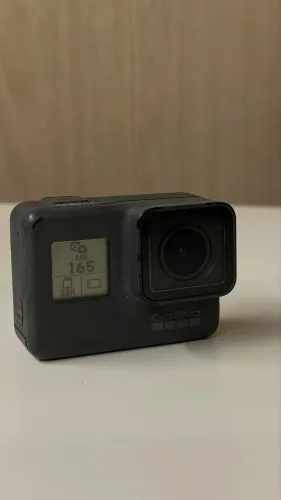 GoPro Hero 5 Black + Cartão 64GB + Kit de Uso