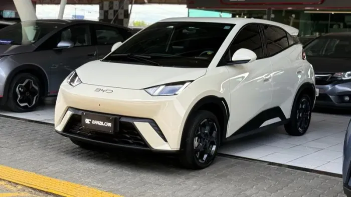 BYD Dolphin EV (Elétrico) 2026