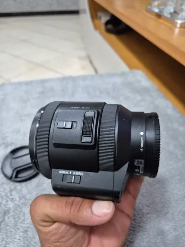 Sony Lente E Pz 18-200mm F/3.5-6.3 Oss (selp18200)