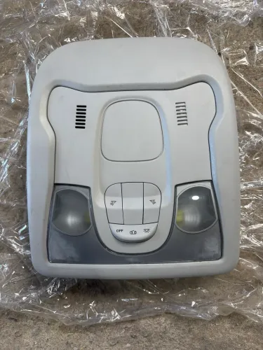 Luz Cortesia Teto Jeep Renegade 2019 Original