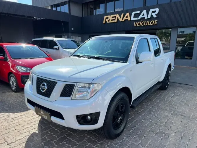 Nissan Frontier S CD 4X4 2.5 TB Diesel 2015