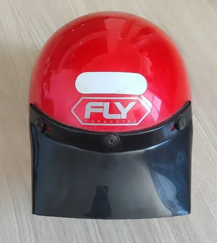 Capacete